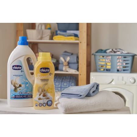 CHICCO 00068294100000 Płyn do płukania Tender Touch 750 ml żółty