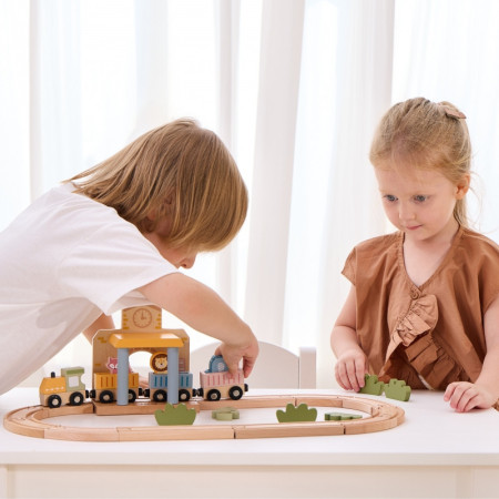 VIGA 44257 Stacja kolejowa z pociągiem